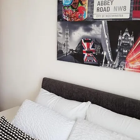 City Centre 1 Bed With Free On Site Parking With Cctv By Lets Relocations Apartament Birmingham