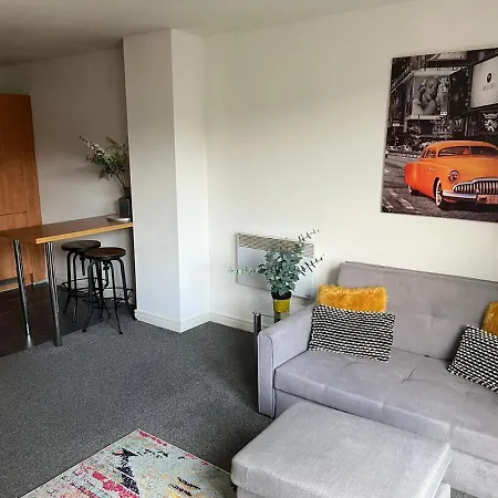 Apartament City Centre 1 Bed With Free On Site Parking With Cctv By Lets Relocations *